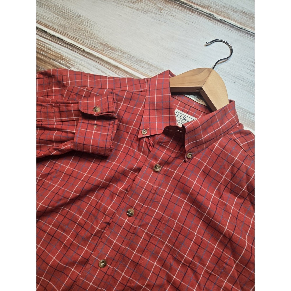 LL‎ Bean Shirt Men's Medium Red Plaid Traditional Fitted Button Down Long Sleeve